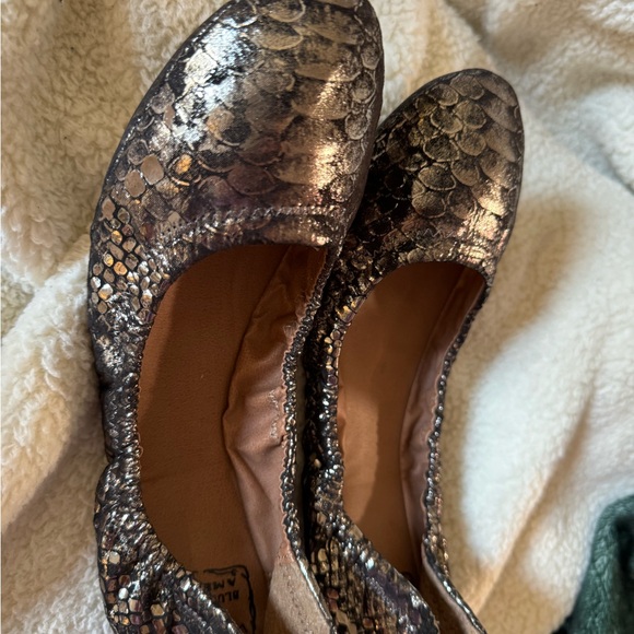 ADORABLE LICKY BRAND BALLET FLATS, fun black snake print design 🐍 size 91/2 M - Picture 3 of 7